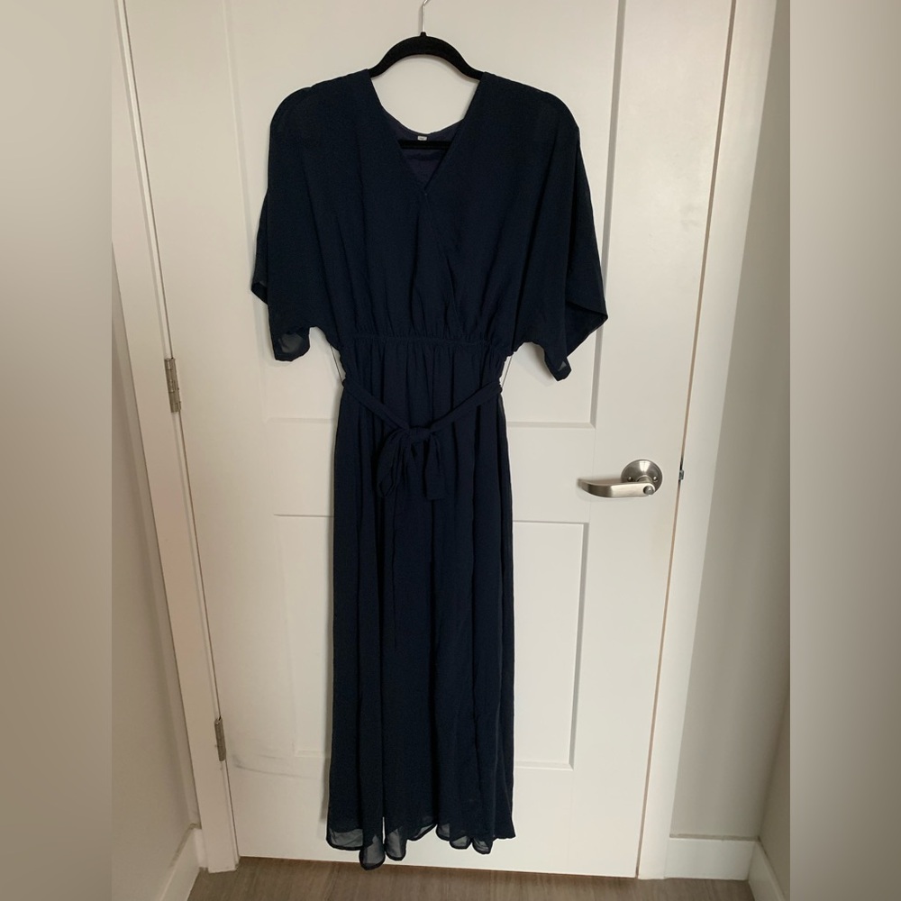 Elegant Navy Blue Women's Dress Medium